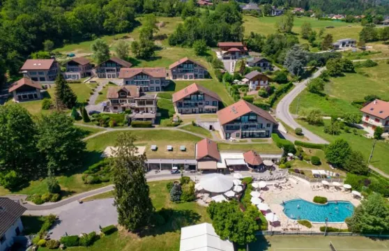 夏塔尼耶温泉酒店