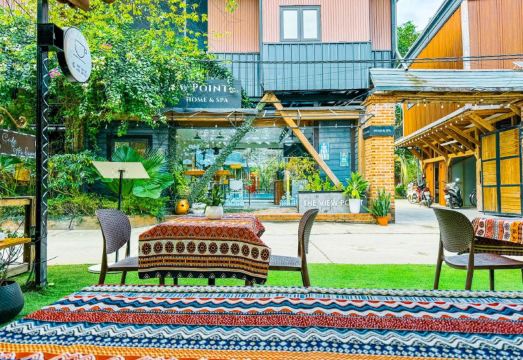 Ninh Binh The View Point Home & Spa 수영장 전경