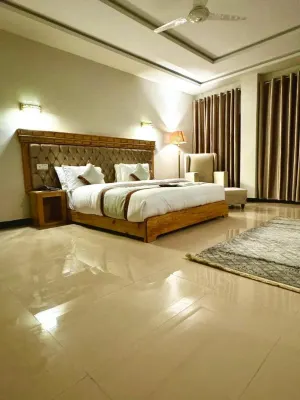Royal Elite Hotel Kalam by Khan Familia Hotels in Kalam