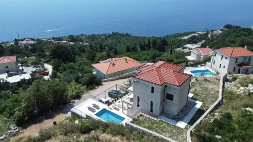 Family Vacation Villa Eric - Villas