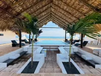 Ricco Beach - Pools