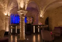 Hôtel Aux Vieux Remparts - bar
