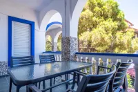 Velendzas Holidays - 3-Star