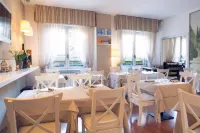 Eco Hotel Milano & BioRiso Restaurant - Bữa sáng