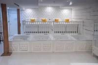 The Dixie Dean Hotel - Bathtub