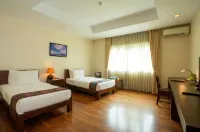 Emerald Palace Hotel - Pools