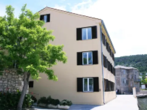 Apartments Tamarix Hotels in Vinjerac