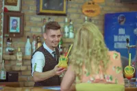 HAN Deluxe Hotel - bar