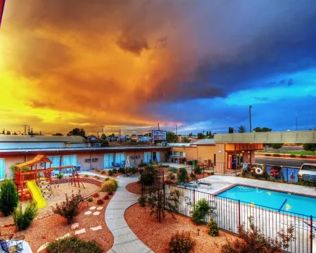 Lake Powell Canyon Inn