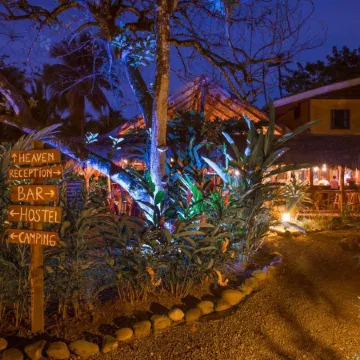 Playa 506 Beachfront Hostel