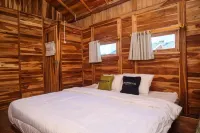 Urbanview Villa Kolopaking Kebumen by RedDoorz Hotels in Klirong