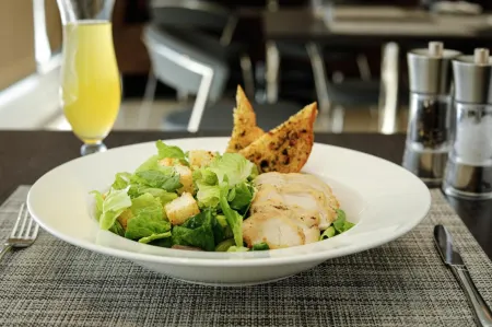 Premier Inn Doha Airport Отели в г. Доха