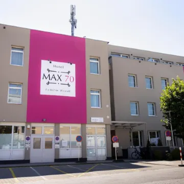 Hotel Max 70 Отели рядом с Аэропорт Зальцбург