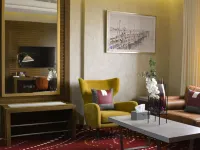 Redwaves Hotel Hotel berhampiran Bulatan Globe