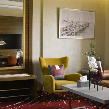 Redwaves Hotel