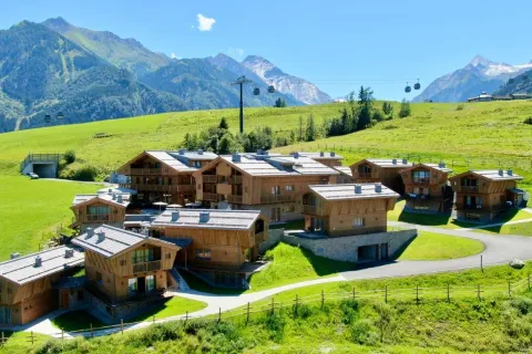 Zaglgut Hotel-Chalet-Wellness-Panoramic View, Ski-in Ski-Out to Kitzsteinhorn