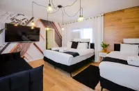YalaRent Green Garden Villa with Private Pool
