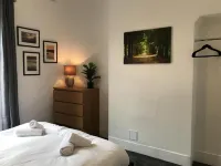 Bright Spacious 3-Bed with Office & Patio, Preston