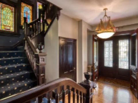 ฮัดสัน เนวิเกเตอร์ โรงแรมในฮัดสัน