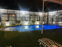 Halfway House Hotel - Pools
