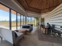 FamilyLand Resort Hotel a Pakpo