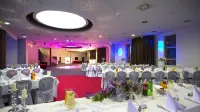Hotel Unibus - พร้อมอาหารเช้า