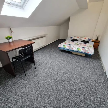 Fantastic-Inn Warszawa - NS42 Отели рядом с достопримечательностью «Бельведерский дворец»
