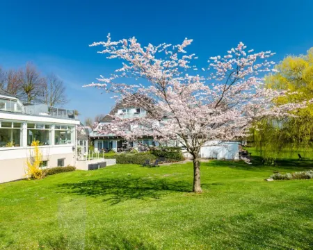 HofHotel Krähenberg Hotels in Gromitz