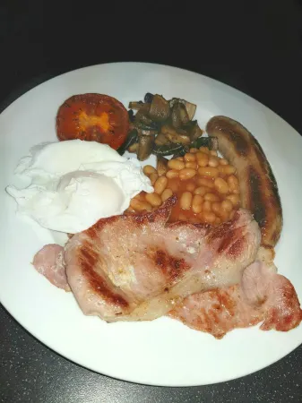 The Queen's Head Hotel Отели в г. Макклсфилд Форест энд Уайлдборклаф