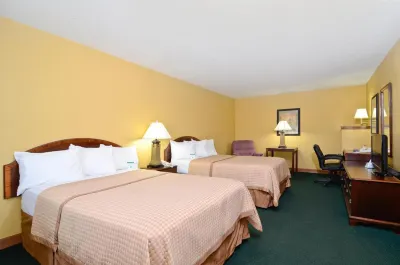 Americas Best Value Inn Iola Hotels in 
