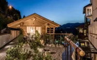 Presulis Hideaway Apartments & Restaurant