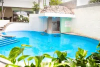Blue Bay Hotel - Pools