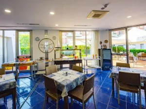 Astro Suite Hotel