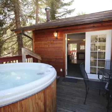 Streamside on Fall River