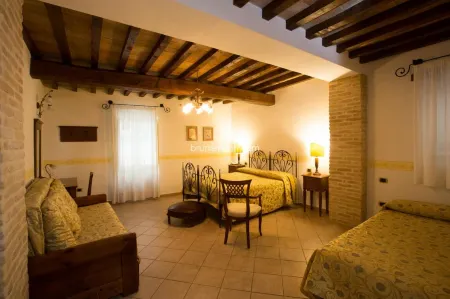 Hotel Palazzo Brunamonti Отели в г. Marcellano