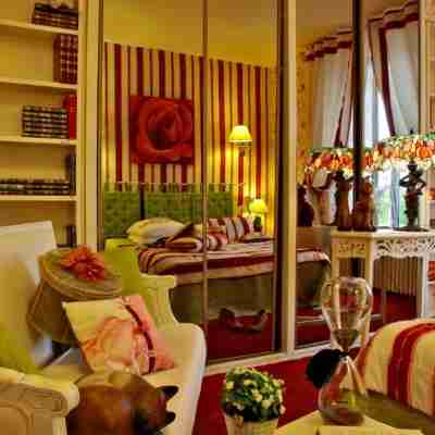 Logis Hostellerie Saint Jacques Rooms