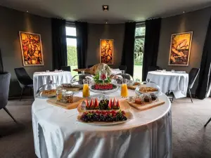 DAM Boutique Hotel & Restaurant