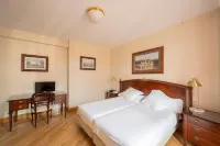 Miranda & Suizo Hotels in San Rafael