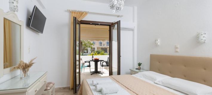Vassiliki Rooms Hotels in Paros