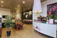 Hostelle - Women Only Hostel Amsterdam Hotels in Diemen