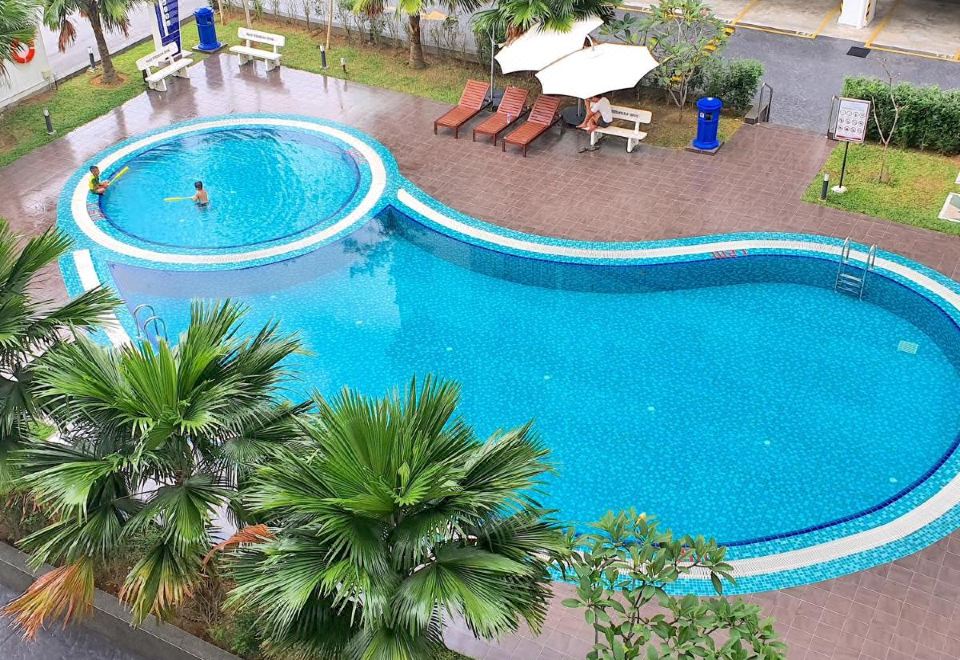 Apamee Cham Palace Over view