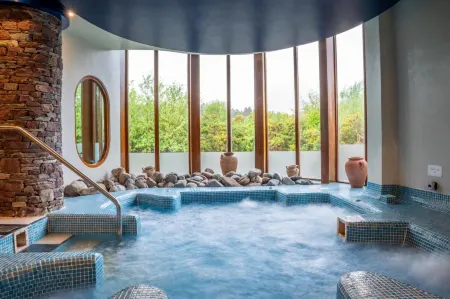 Delphi Resort Hotel & Spa Отели в г. Tully Beg