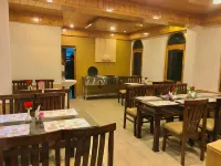 The Avenue River Side Hotel - Near Volvo Bus Stand Manali - 2-Star
