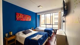 Lobo Hostel la Paz