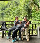Bamboo Riverside Home - Hostels