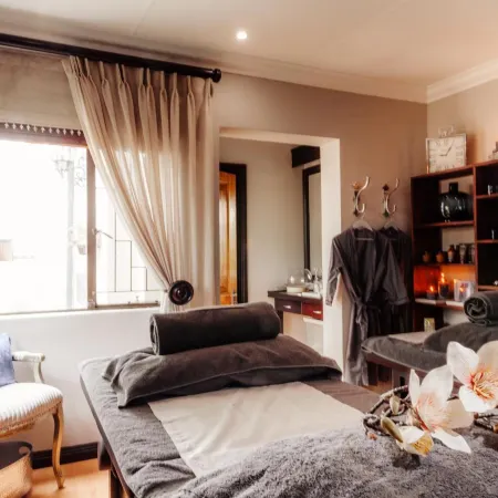 InnJoy Boutique Hotel