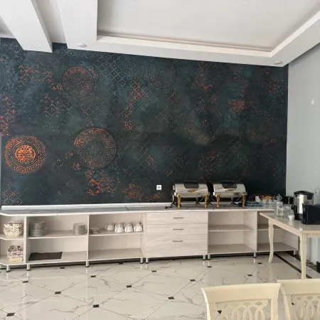 Emin hotel