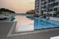 Lovina 6-12 at Harbour Bay Residences - Pools