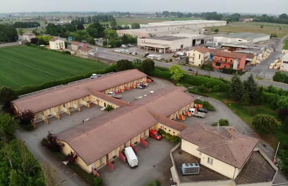 菲奧雷汽車酒店