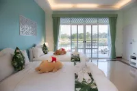 Tubtim Siam River Kwai Resort Hotel di Ko Samrong